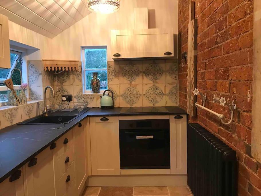 Priory Meadow Cottage Long Bennington Dış mekan fotoğraf